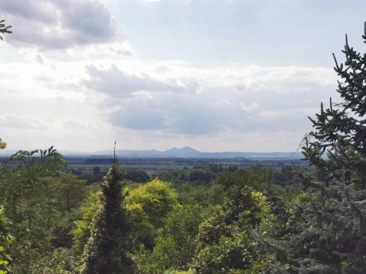 Sunset House Piestany Bungalow Banka Εξωτερικό φωτογραφία