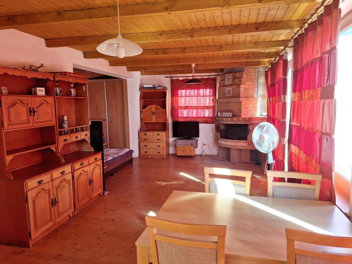 Sunset House Piestany Bungalow Banka Εξωτερικό φωτογραφία