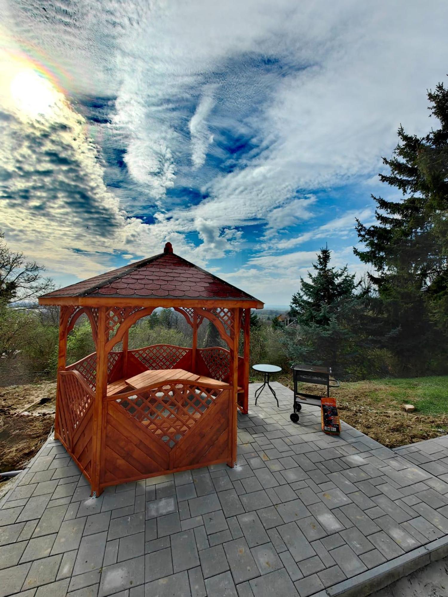 Sunset House Piestany Bungalow Banka Εξωτερικό φωτογραφία